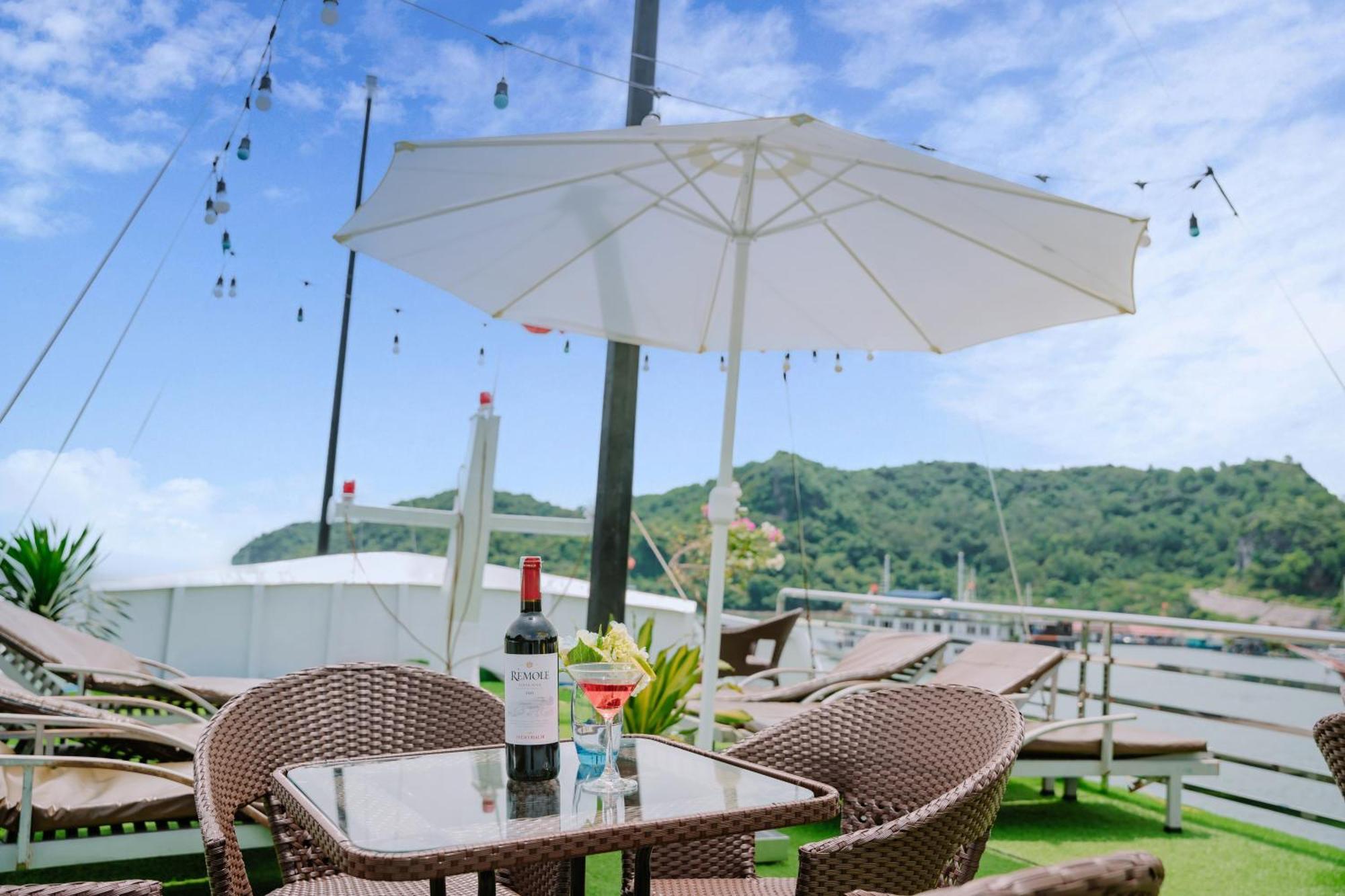 Venezia Cruises Hotel Ha Long Eksteriør billede